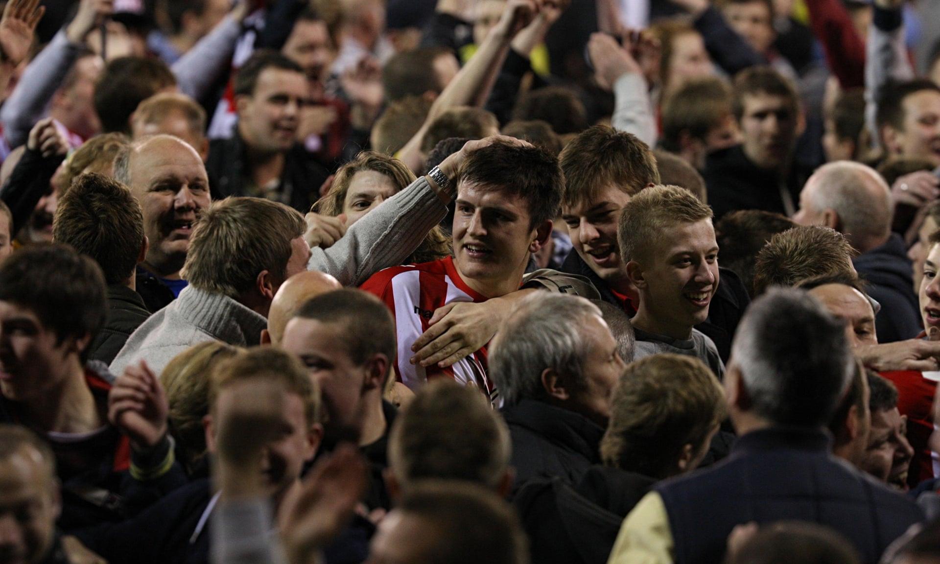 塔的退役仪 塔的退役仪